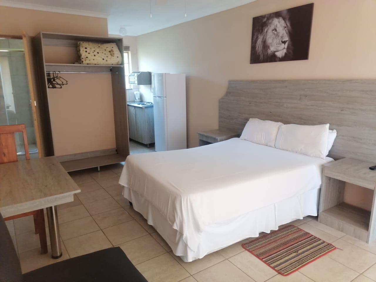 Deluxe double bed room