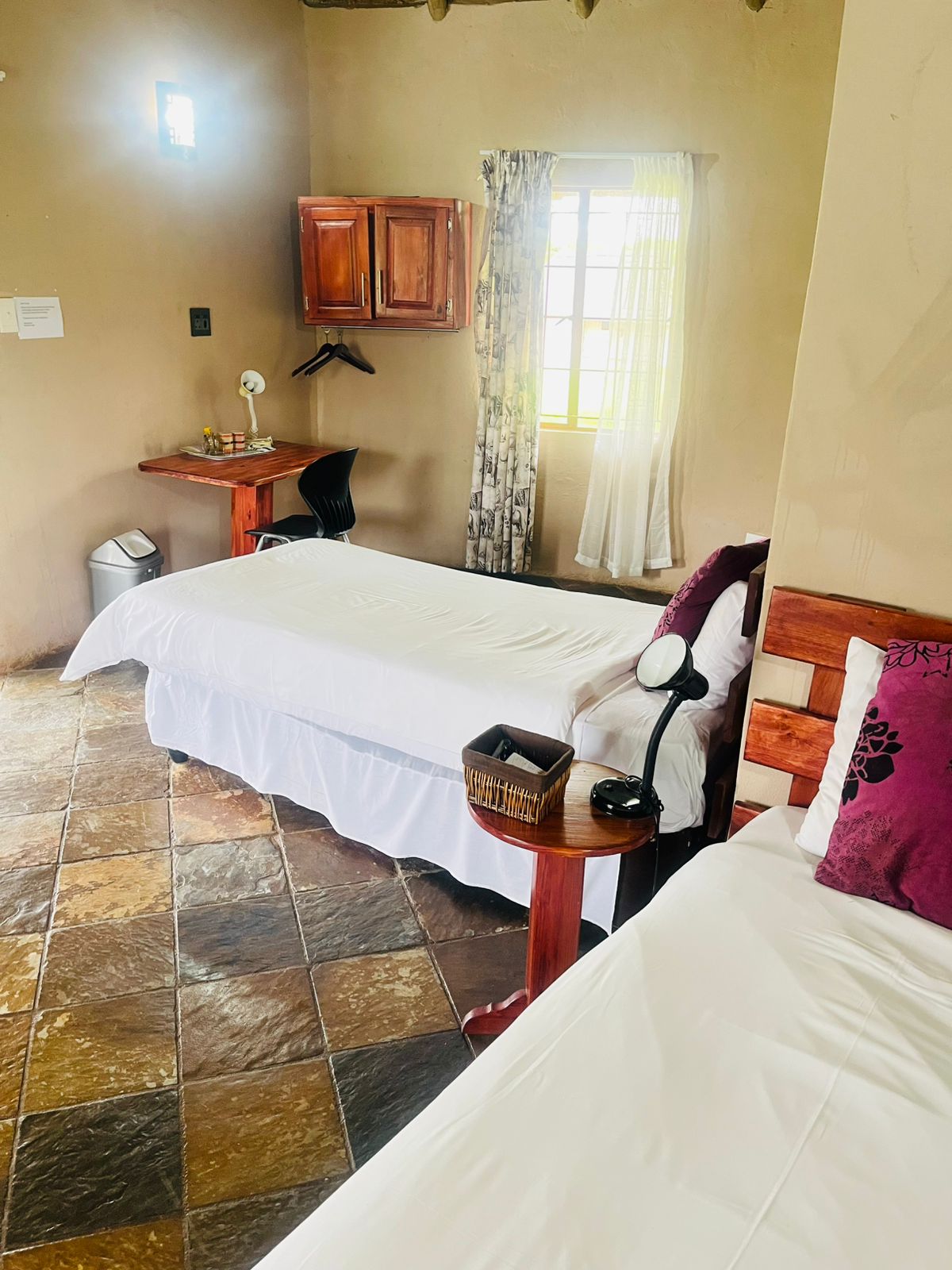 Executive single beds room